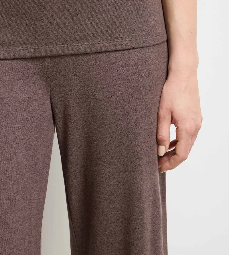 Pyjama-Set aus feinem, tiefbraunem Jersey von DIM x Ines de la Fressange