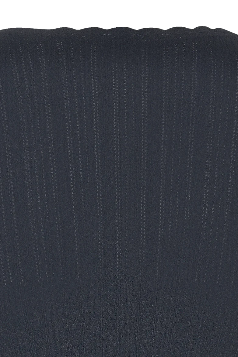 Elastischer Pulli