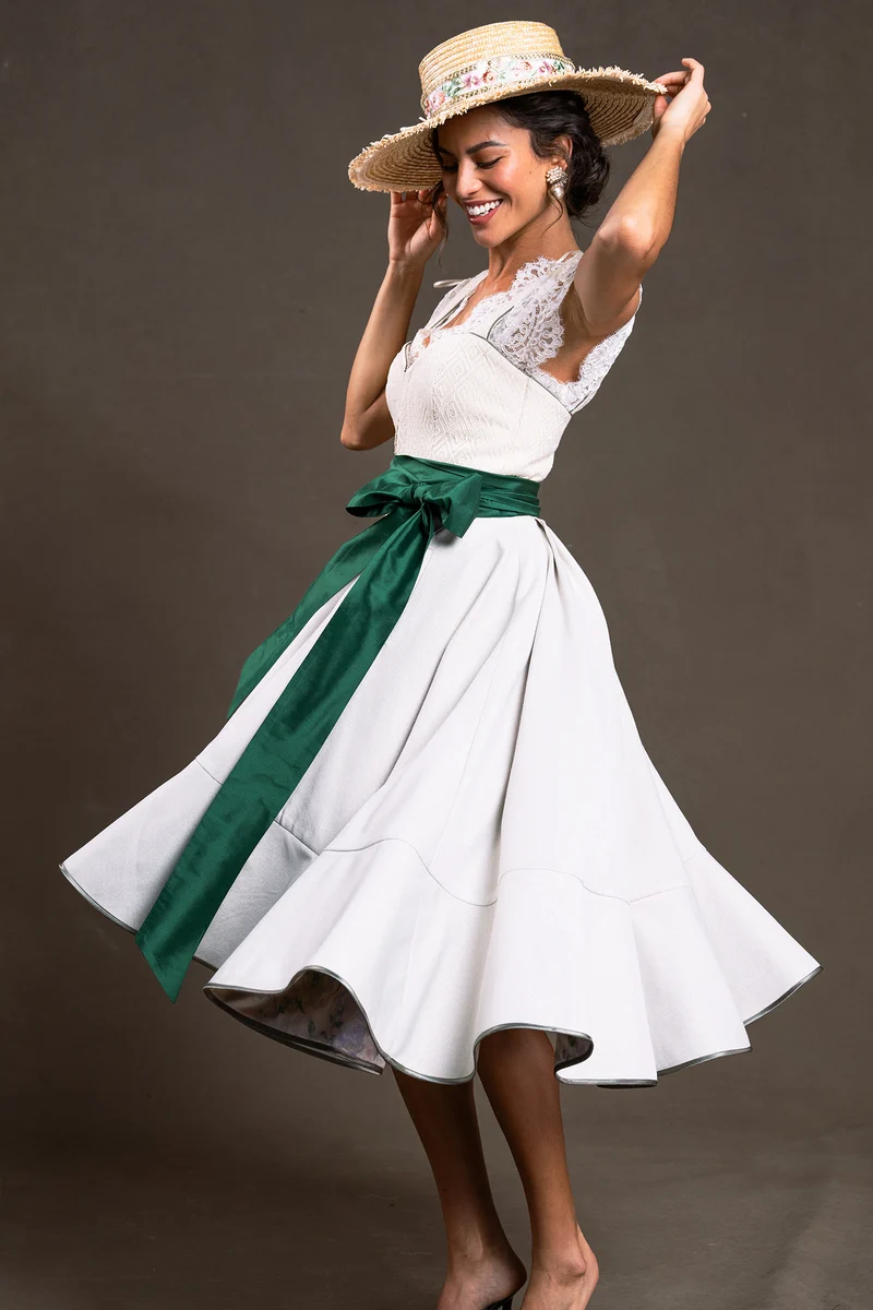 Dirndlkleid mit Seidenmieder in ivory - Perola