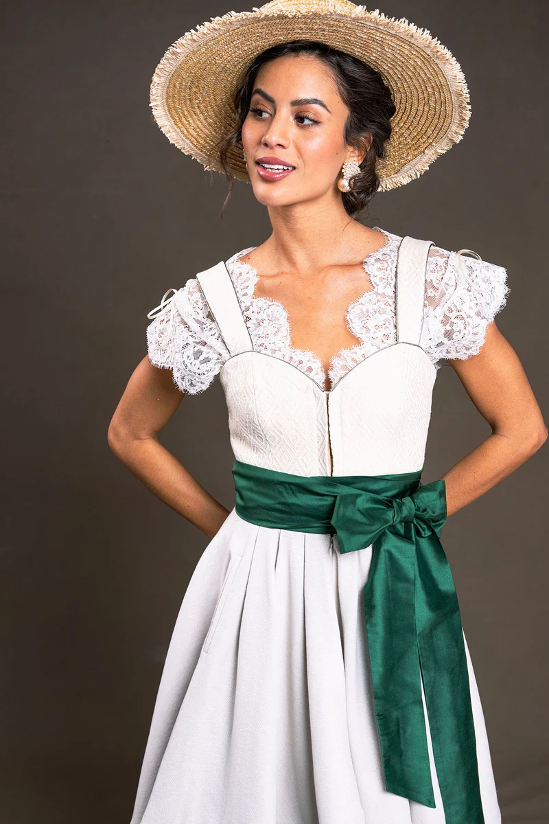 Dirndlkleid mit Seidenmieder in ivory - Perola