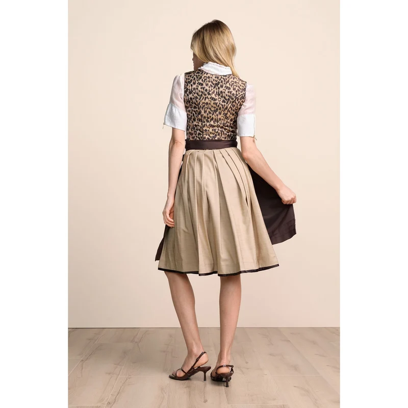 Dirndl Carly