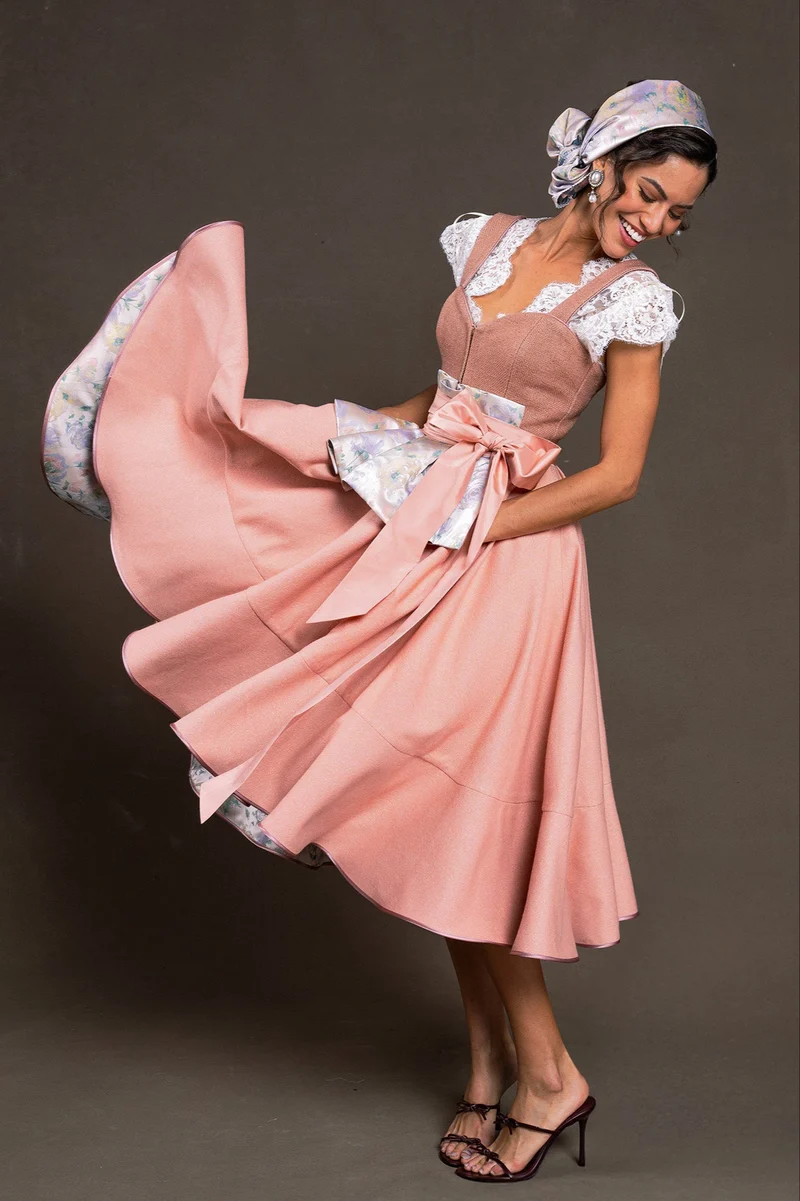 Romantisches Dirndlkleid Rosalina in zarten Rosétönen POLICARPO Trachten