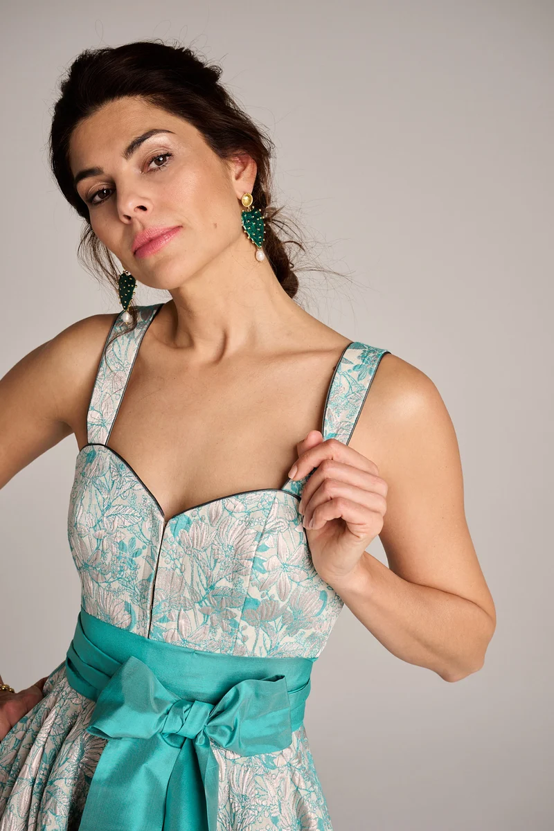 Designerdirndl in Tiffany-Türkis Jacquard - Mariza