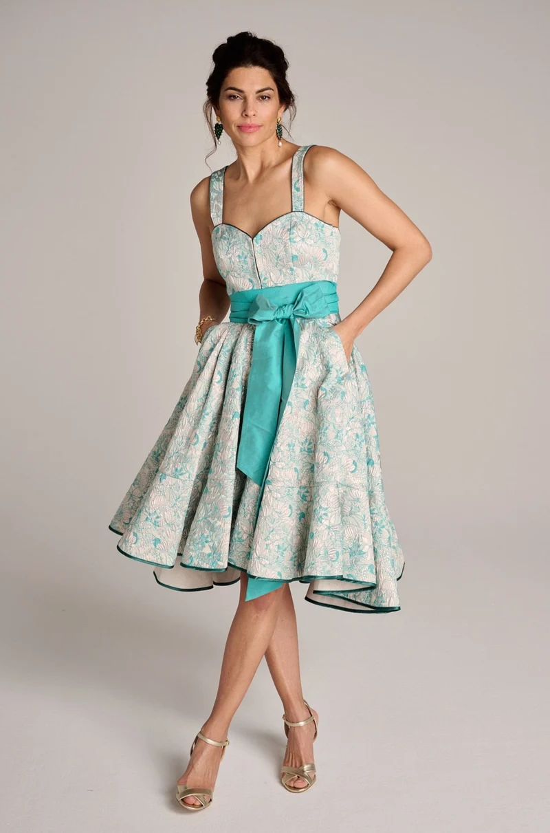 Designerdirndl in Tiffany-Türkis Jacquard - Mariza