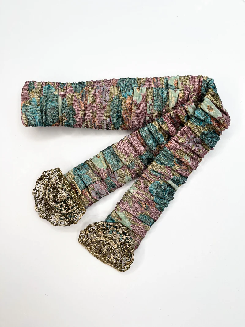 Elastik-Gürtel (floraler bunter Jacquard) mit goldener emaillierter Filigran- Schliesse