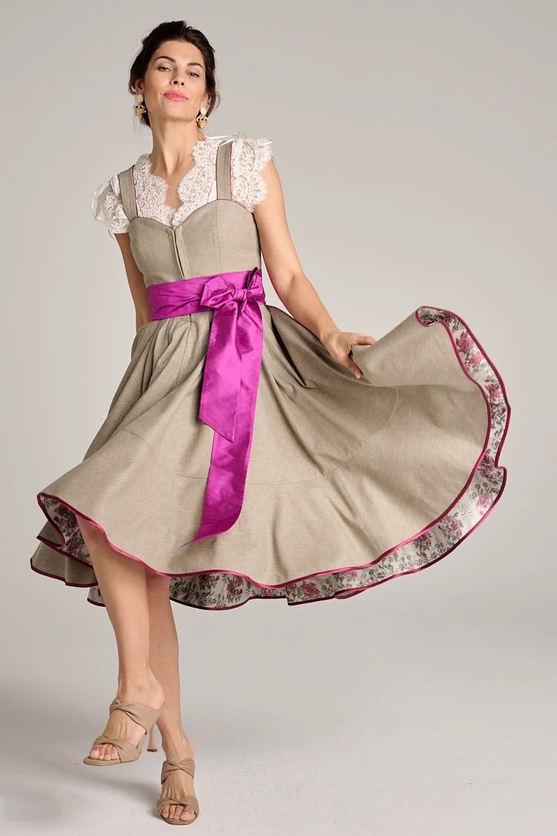 Designerdirndl in olive - Oliveira