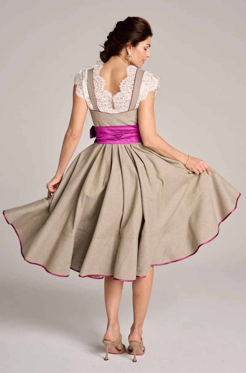 Designerdirndl in olive - Oliveira