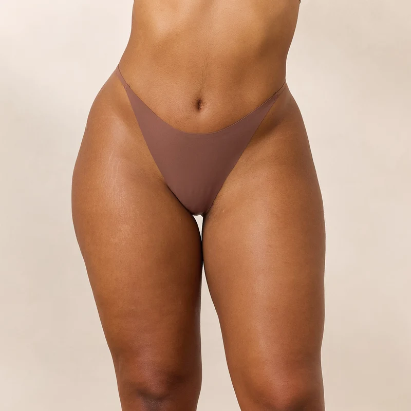 Everyday Form G-String - Muskat