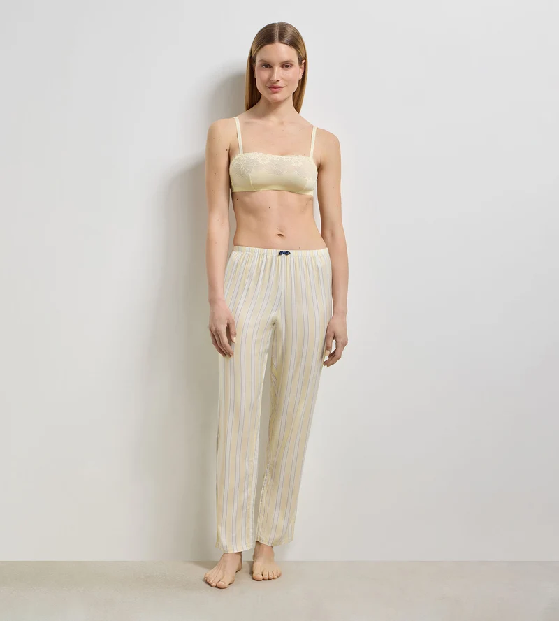 Weiche, bügellose Bralette in Vanille von Slow Days Fresh Vibes