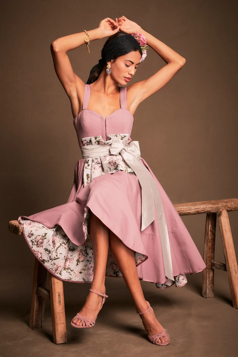 Designerdirndl in malve-rose - Loule