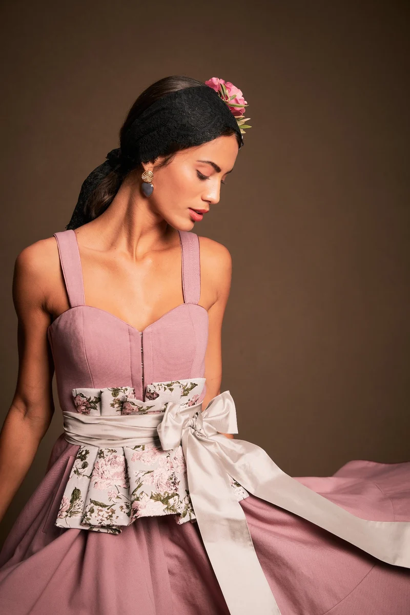 Designerdirndl in malve-rose - Loule