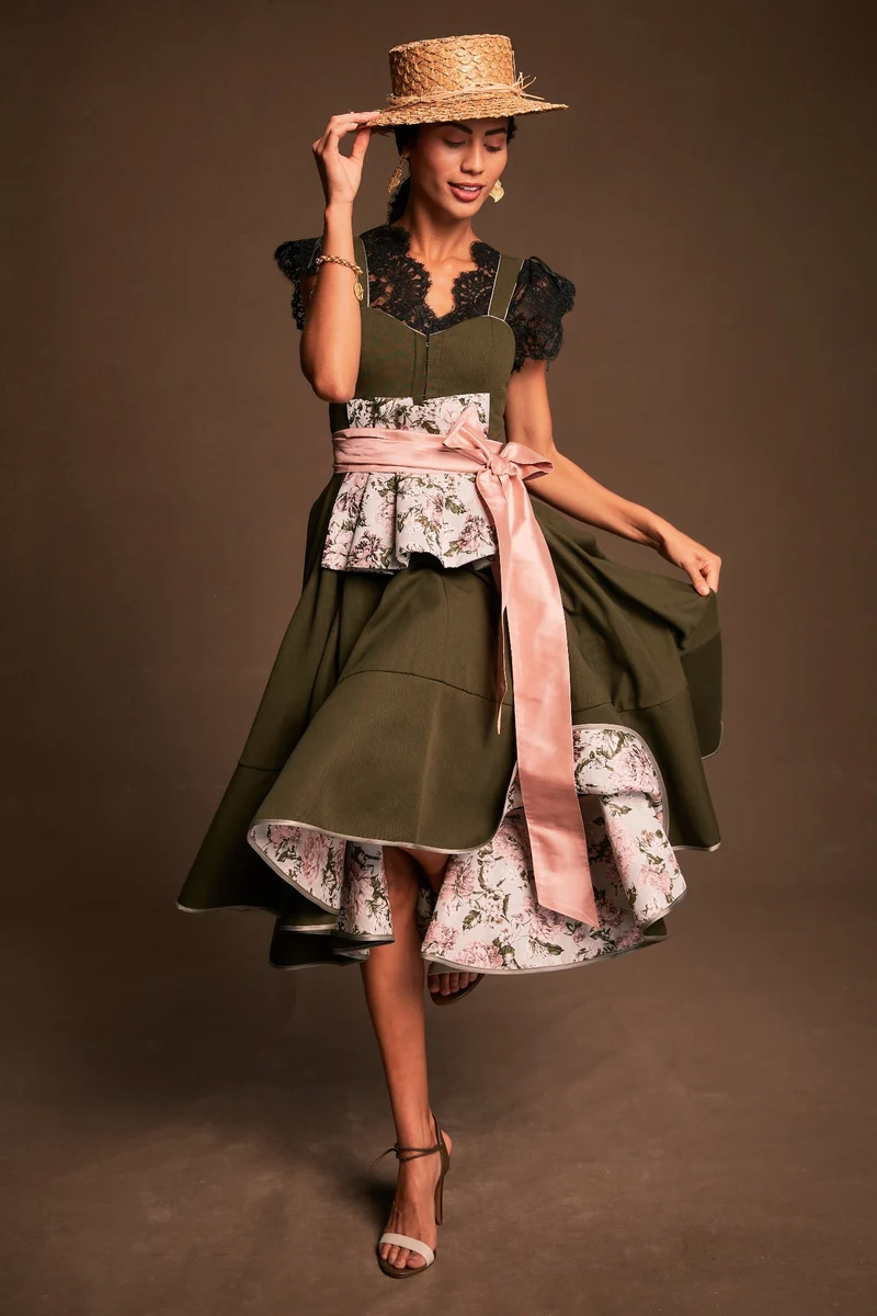 Designerdirndl in nadelgrün - Faro