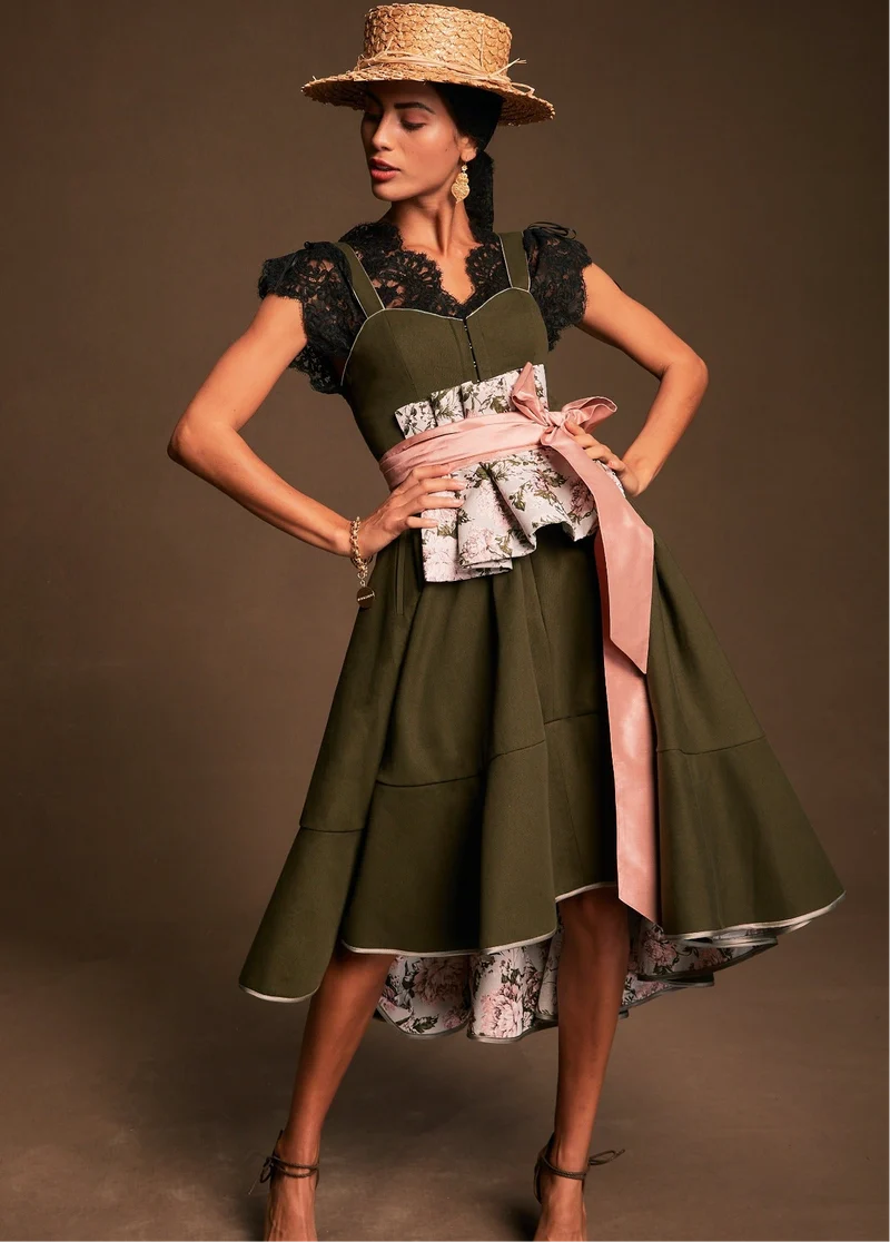 Designerdirndl in nadelgrün - Faro