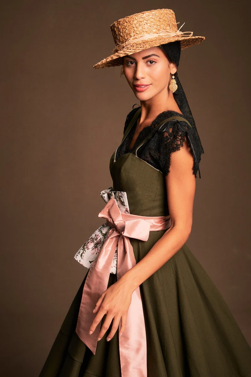 Designerdirndl in nadelgrün - Faro