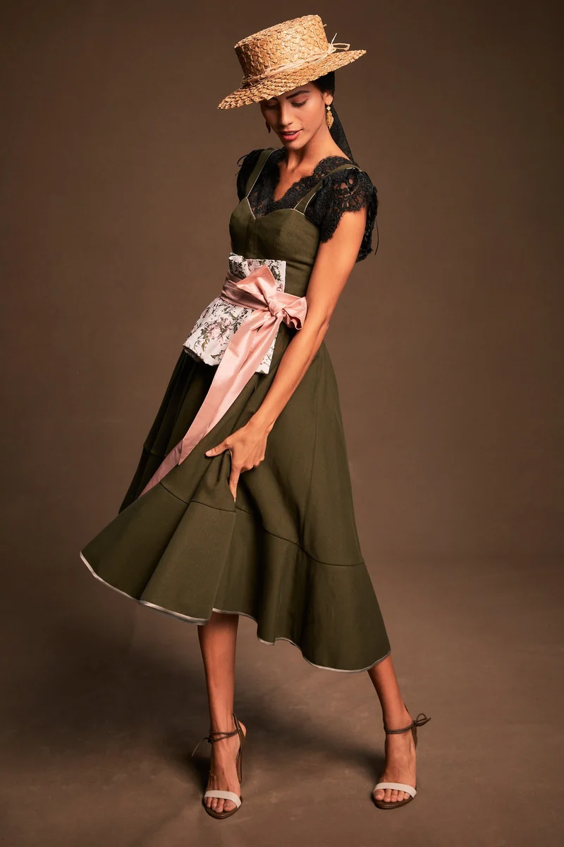 Designerdirndl in nadelgrün - Faro