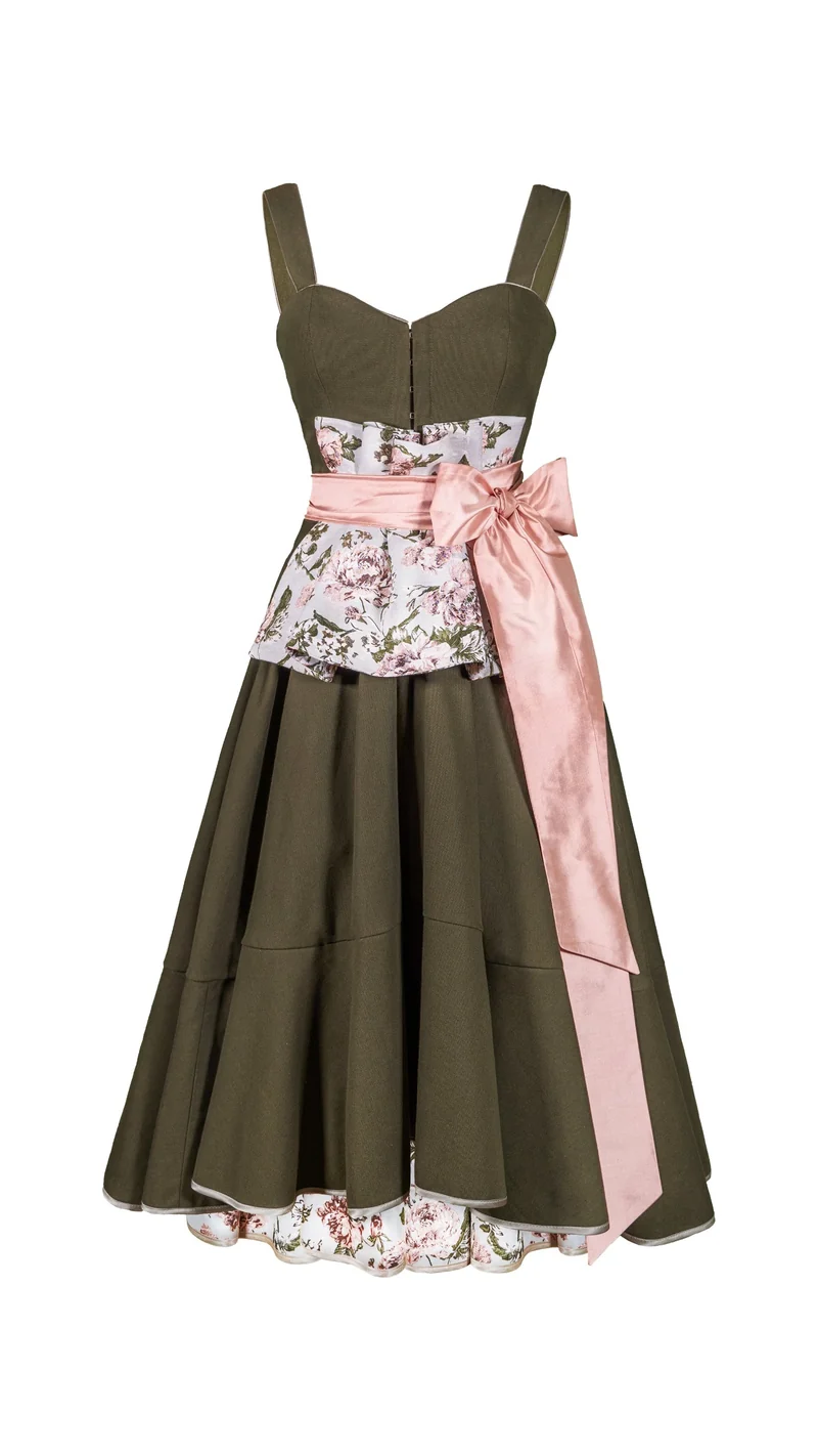 Designerdirndl in nadelgrün - Faro
