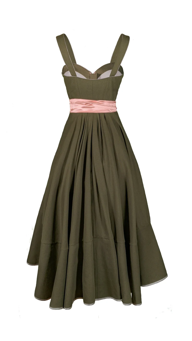 Designerdirndl in nadelgrün - Faro