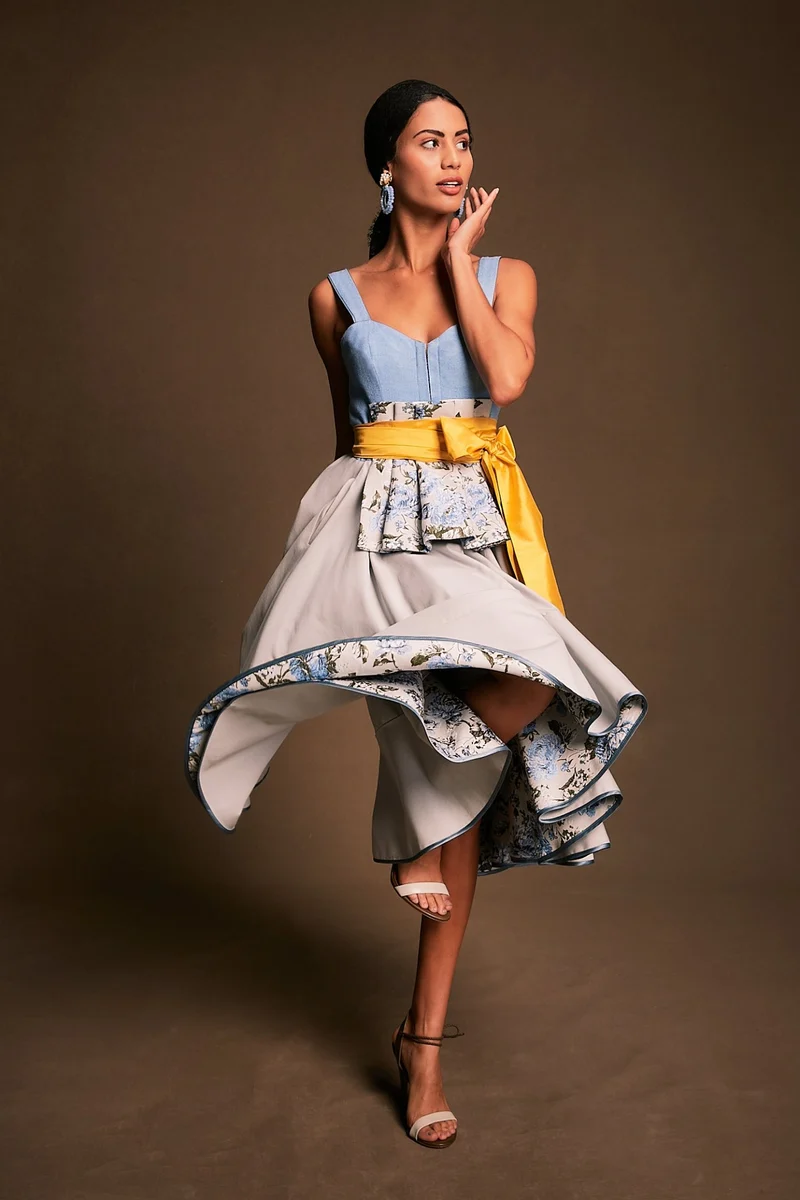 Designerdirndl in hellbau, grau - Carvoeiro