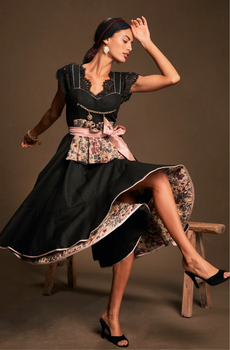 Designerdirndl in schwarz - Sagres
