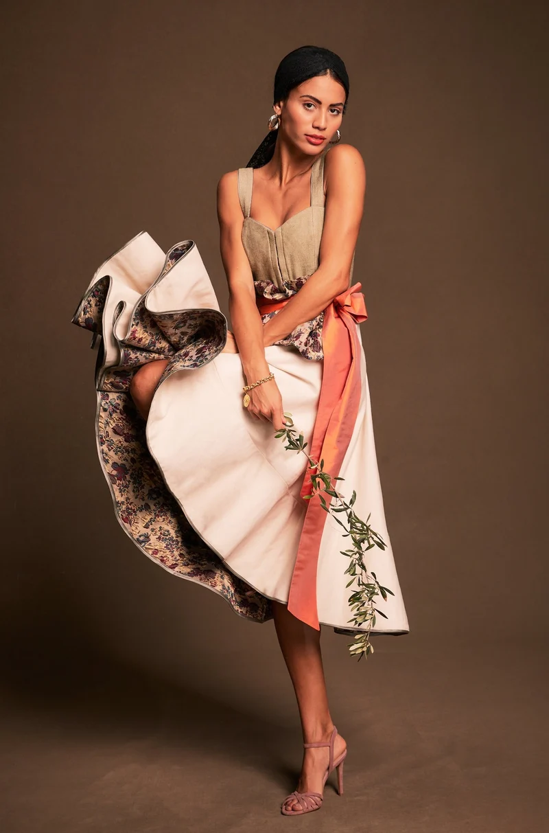 Designerdirndl Iris in Olive & Creme | POLICARPO Trachten
