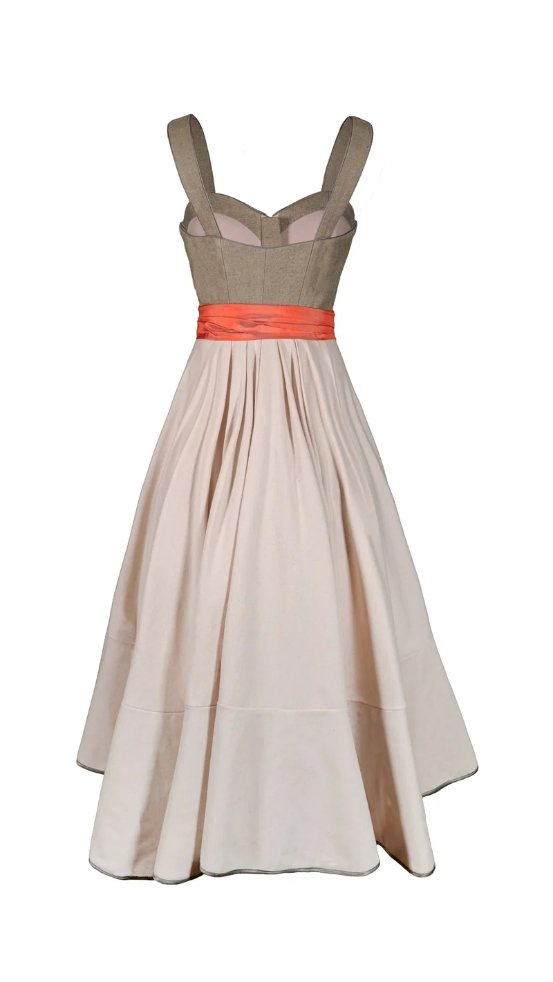 Designerdirndl Iris in Olive & Creme | POLICARPO Trachten