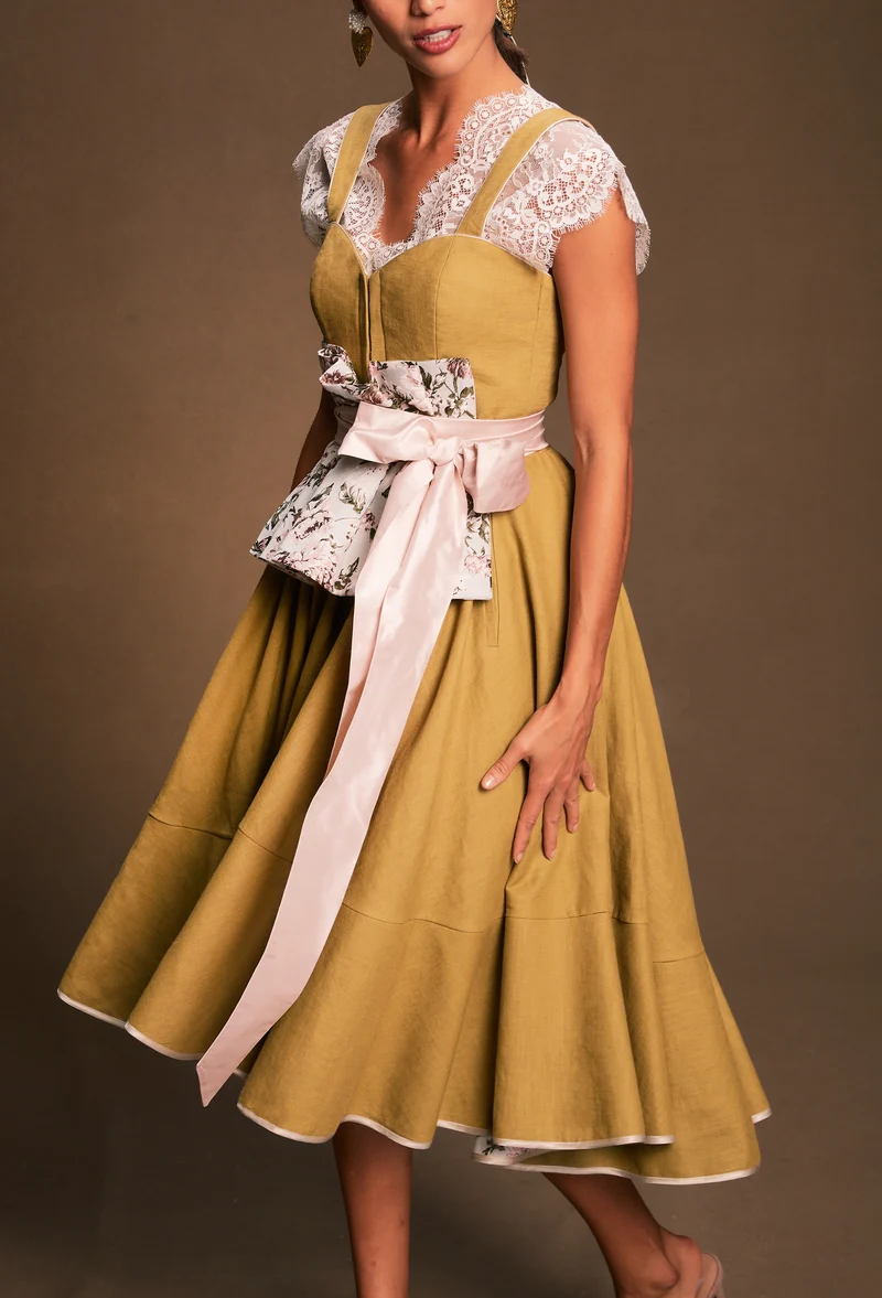 Designerdirndl in kiwi, rose - Luz