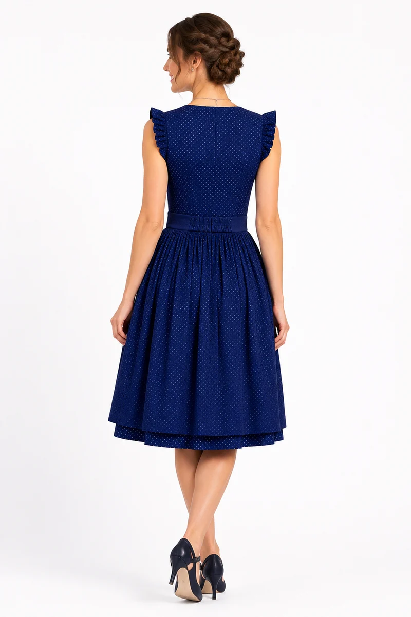 Elegantes Dirndl mit Lochstickerei-Schürze
