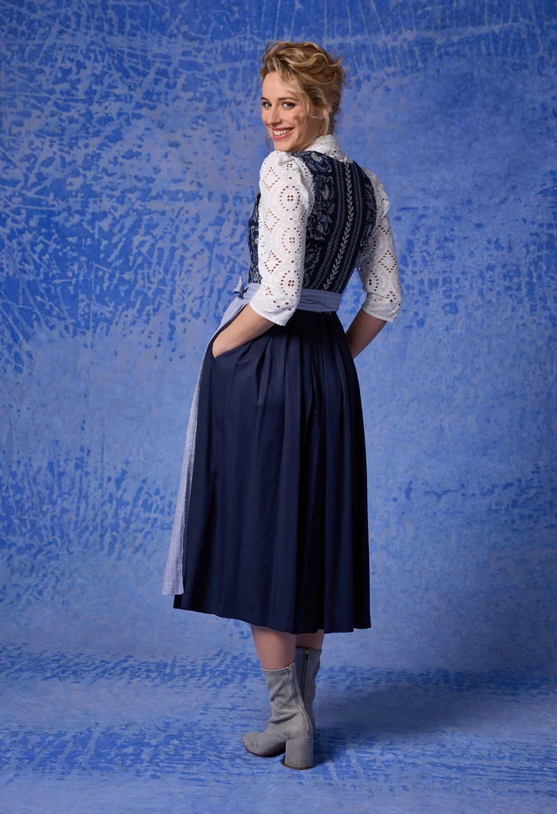 Jacquard-Dirndl mit Tencel-Rock & Streifen-Akzent