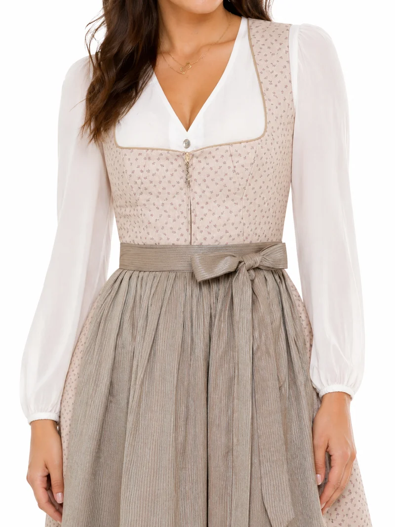 Dirndl aus Jacquardstoff mit Streifenschürze
