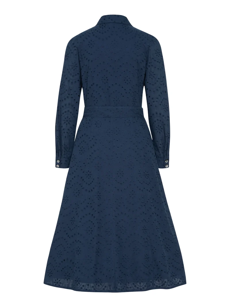Sommerkleid mit Lochstickerei & Bindegürtel