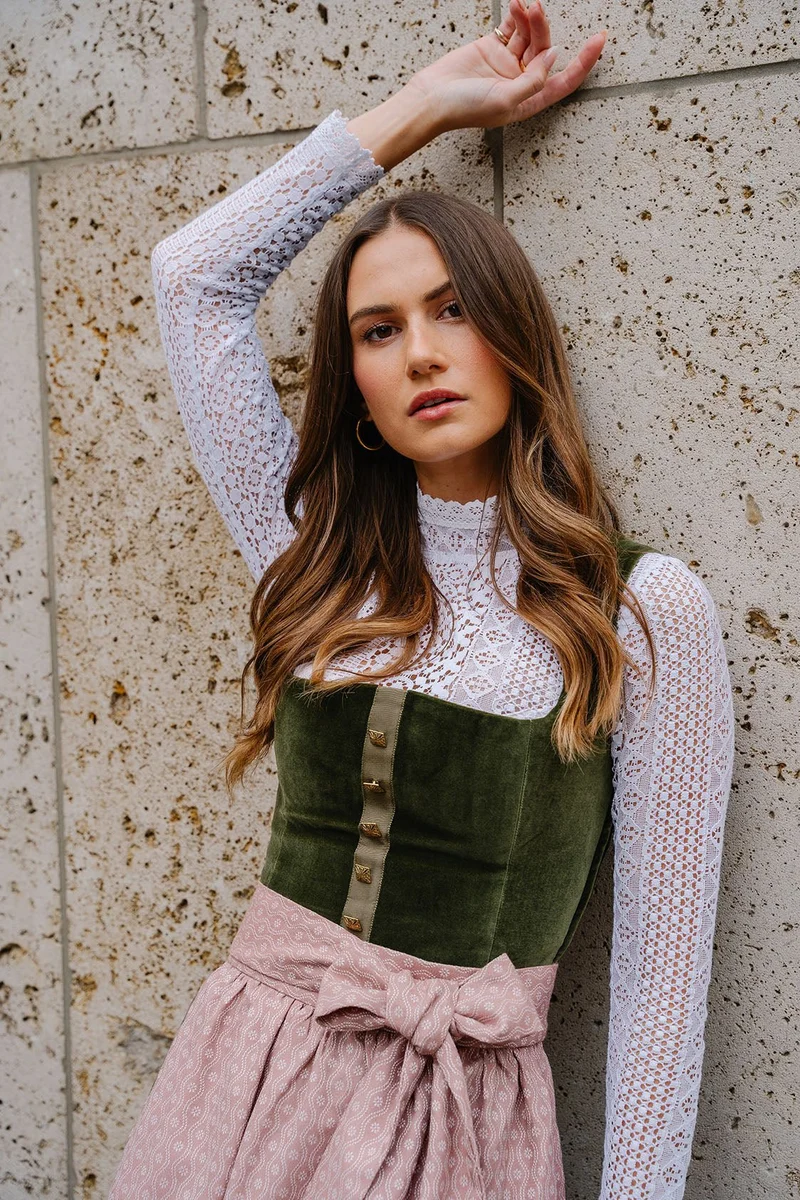 SAMT- JACQUARD DIRNDL OLIV/ MAGNOLIE