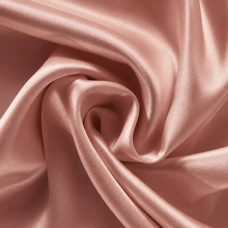 Luxus-Geschenkset aus 100 % Maulbeerseide in Roségold: Kissenbezug, Schlafmaske, Haargummi und Schlafmaske
