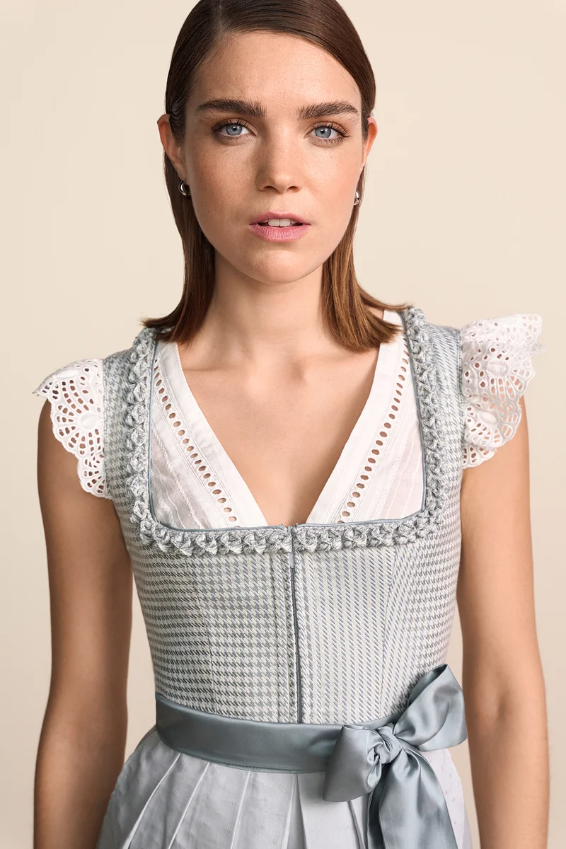 Dirndl Anjali
