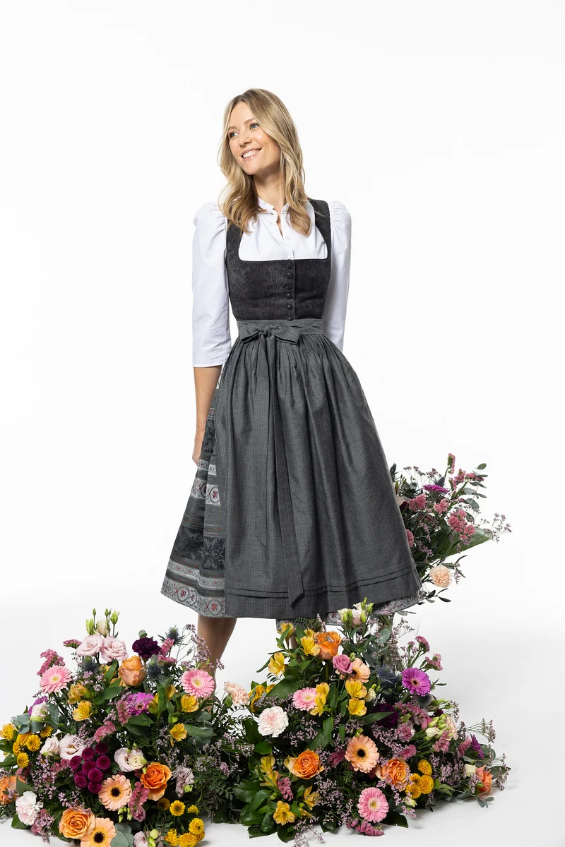 Dirndl mit Cord-Oberteil und Jacquardrock