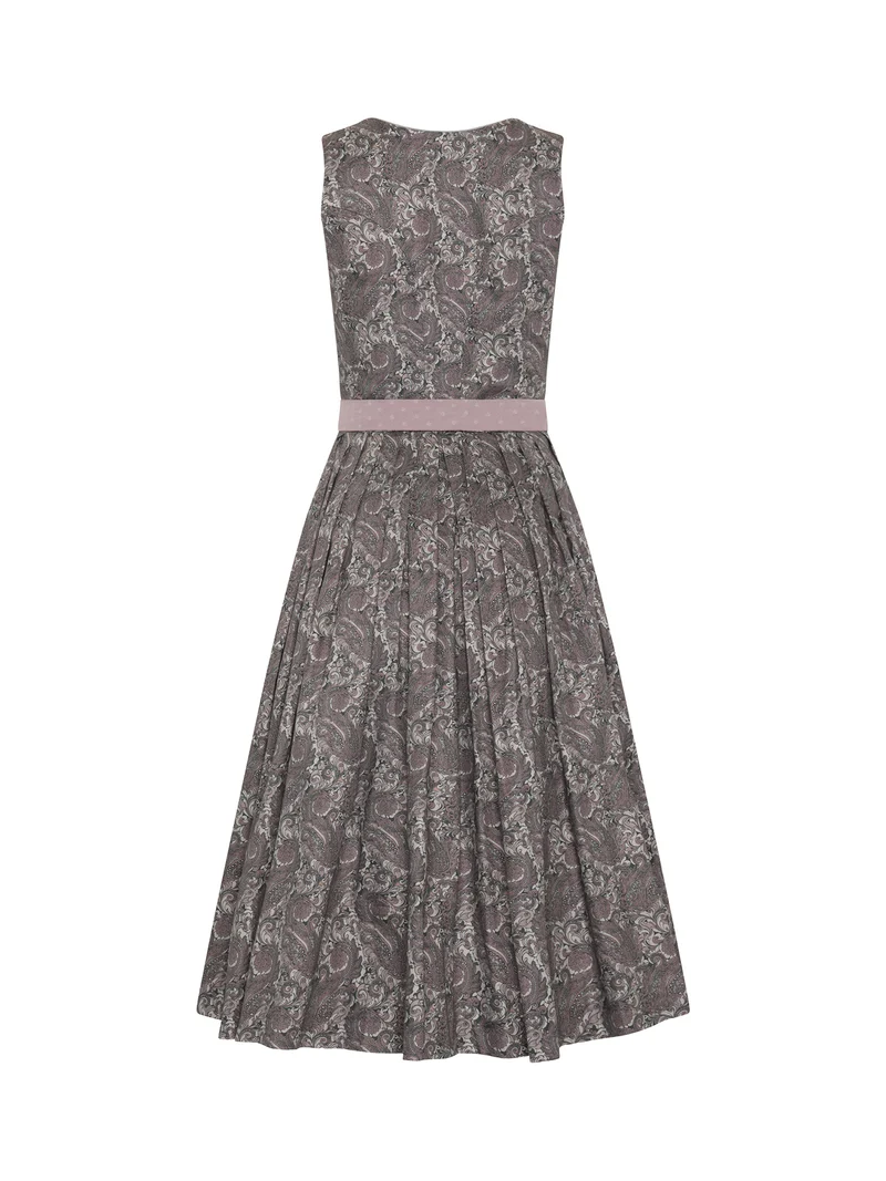 Dirndl aus Paileydruck mit Blaudruckschürze