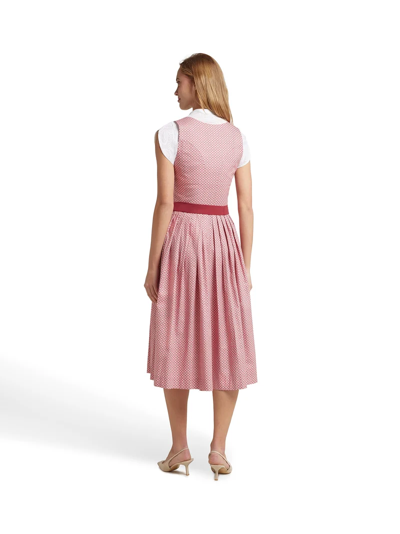 Dirndlbluse aus Lochstickerei