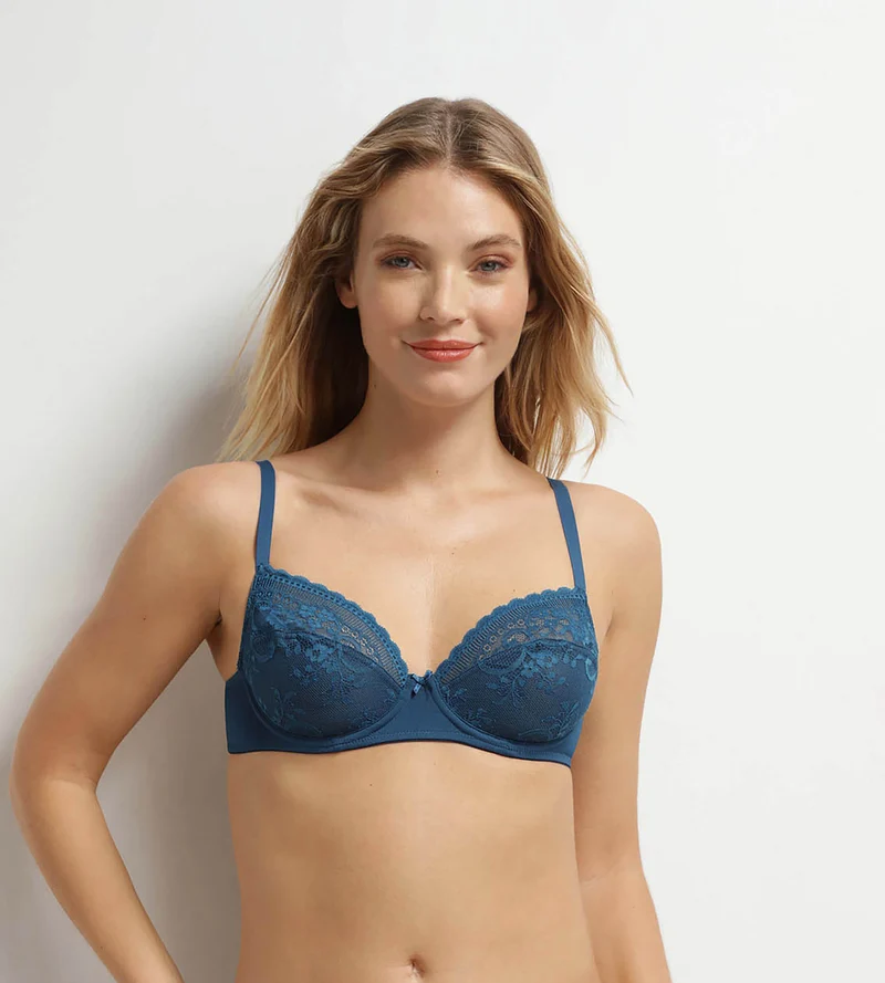 Vollschalen-BH aus Spitze und blauer Netzblumenstickerei von Dim Féminine