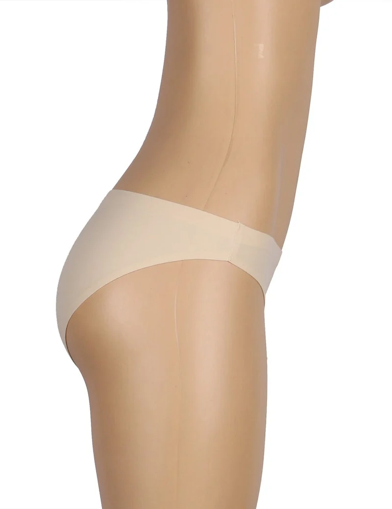 Beigefarbener, weicher, nahtloser Triangel-Slip – reibungsfrei und atmungsaktiv