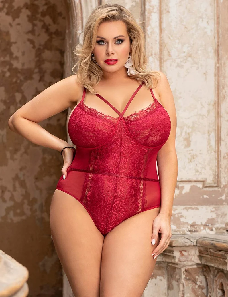 Roter Body aus Spitze und Mesh – Cups aus Wimpernspitze, BH-Detail mit Cut-Outs, verstellbarer Schritt und Träger
