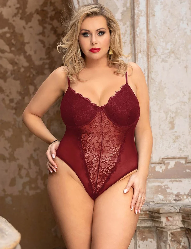 Weinroter Teddy aus Mesh und Spitze – mit Bügel-BH, Wimpernspitzen-Details, offenem Schritt und verstellbaren Trägern