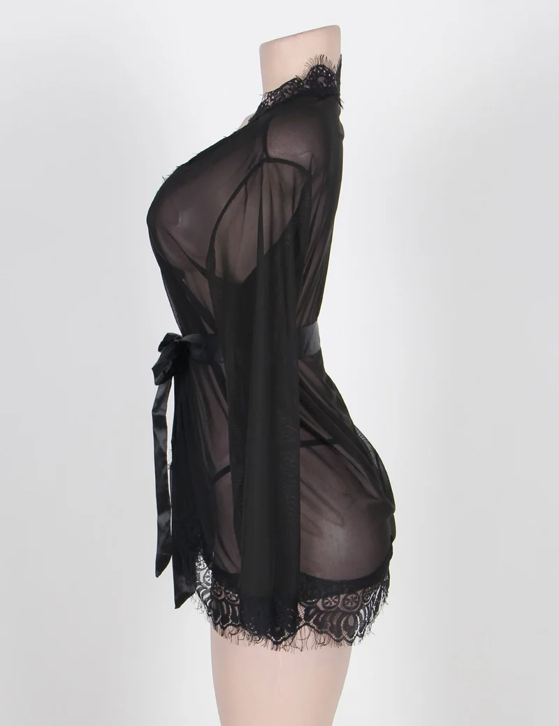 Schwarzer Babydoll-Bademantel aus Netzstoff – lange Ärmel, Spitzenbesatz, Kunstseidengürtel und passender String