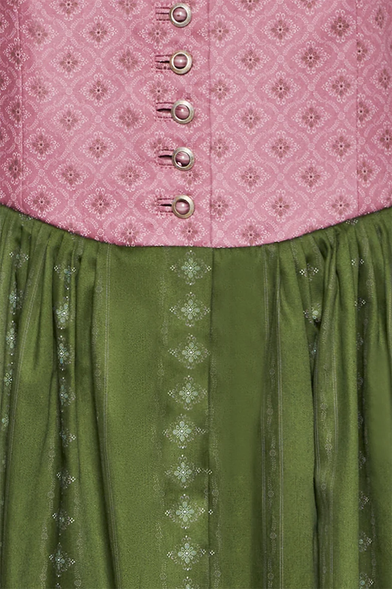 Dirndl im Ausseer Farbspiel