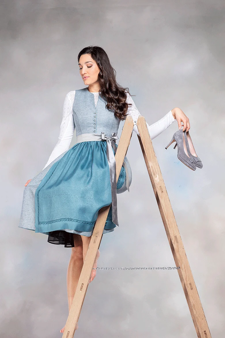 Jacquard-Dirndl
