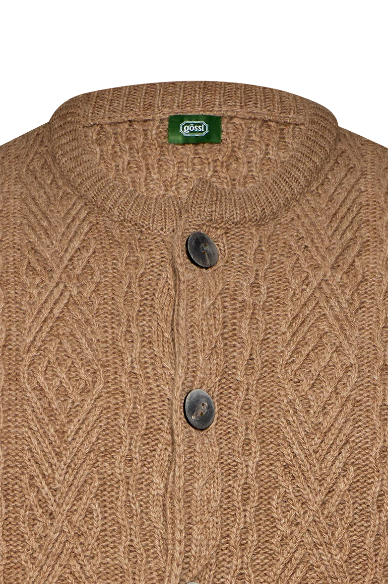 Traditionelle Strickjacke
