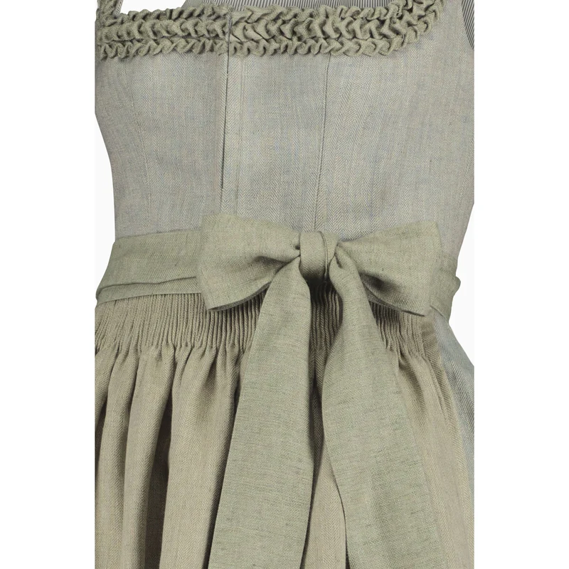 Dirndl Vreni in cloud