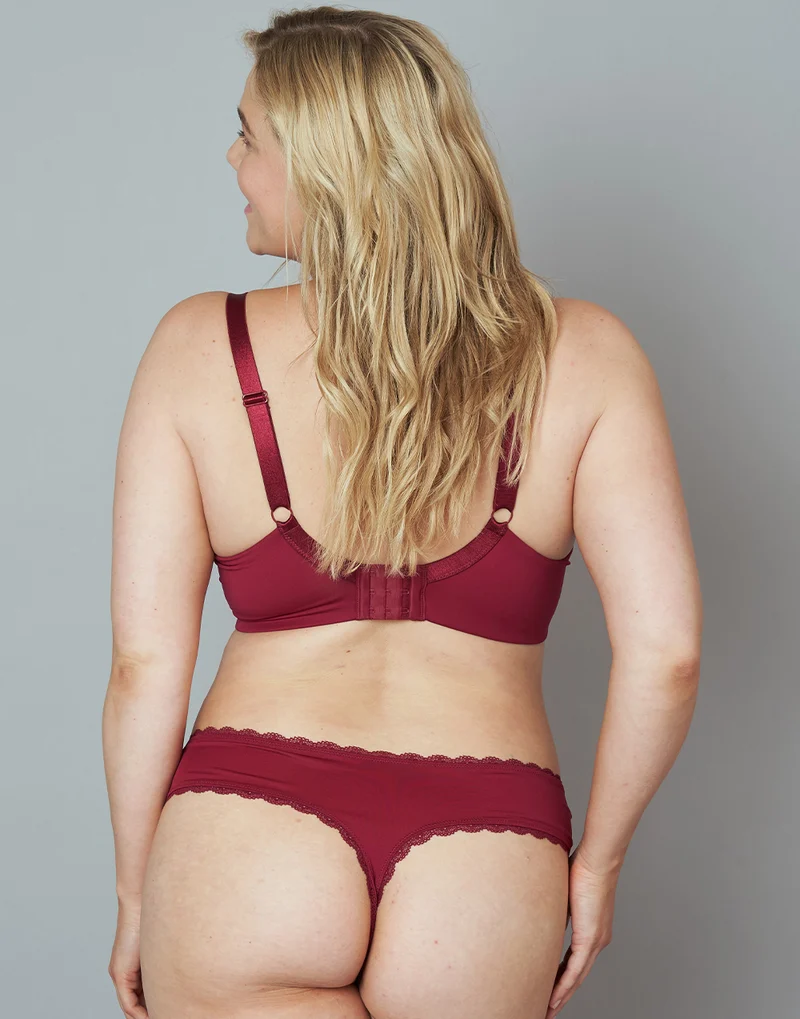 String Pure Basic Bordeaux