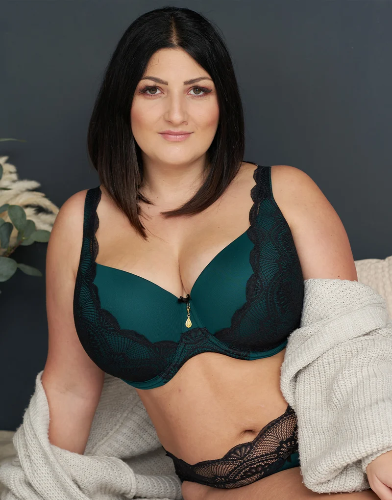 BH Pure Divine Peacock
