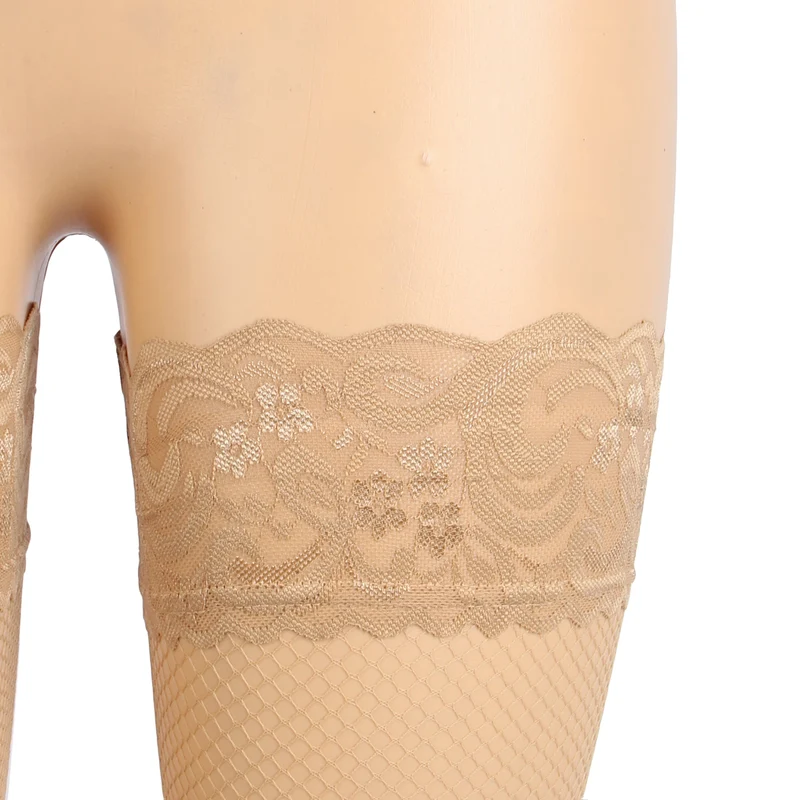 Beige Netzstrümpfe bis zum Oberschenkel mit Spitzenabschluss und Silikon-Halteband