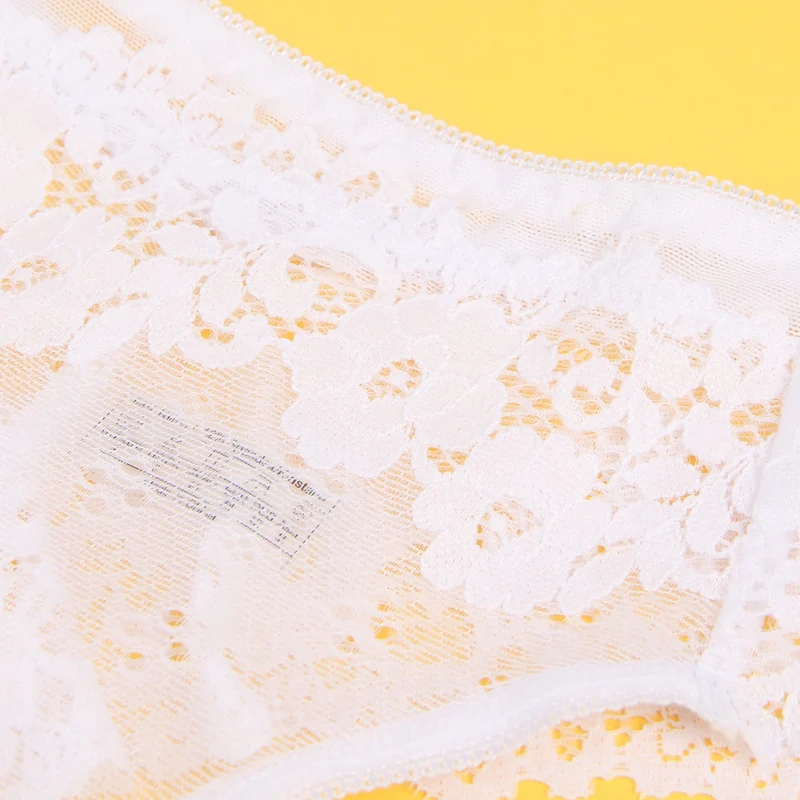 Weißer Slip aus floraler Spitze mit Baumwollfutter