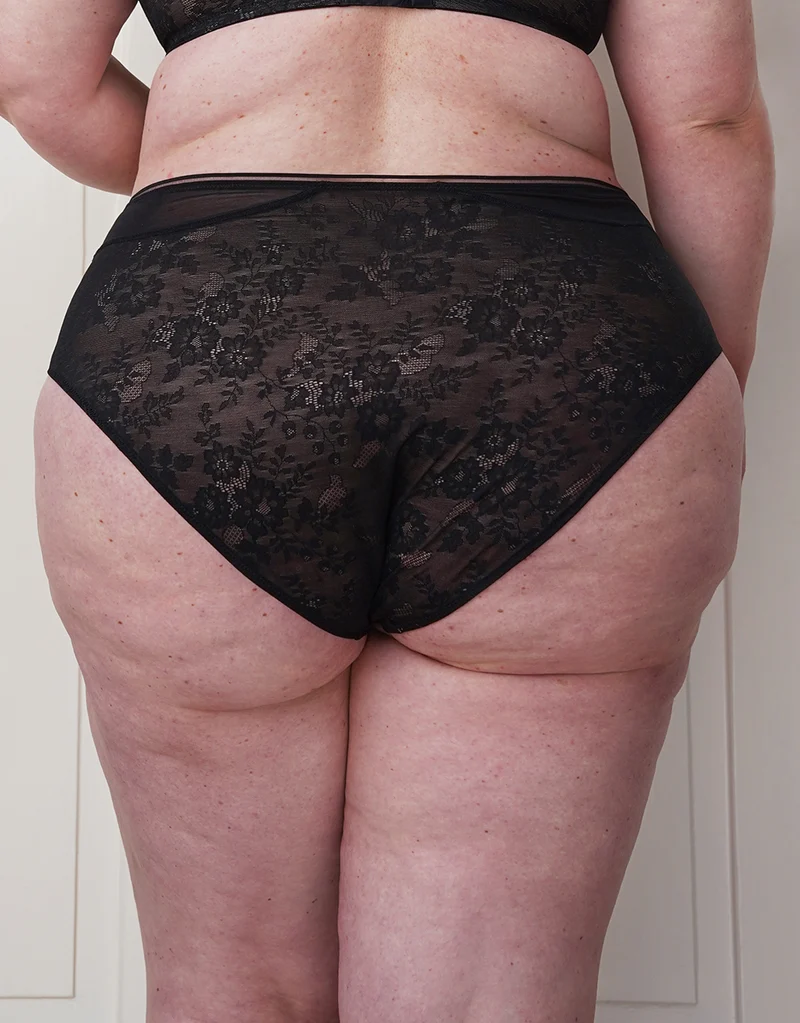 High-Panty True Lace Black